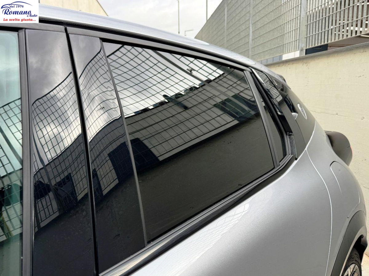 Lancia Ypsilon 1.2 mhev LX 110cv e-dct (5)