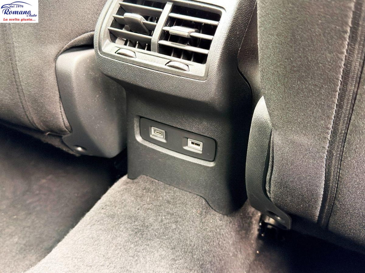 Citroen C4 1.5 bluehdi Max s&s 130cv eat8 (15)