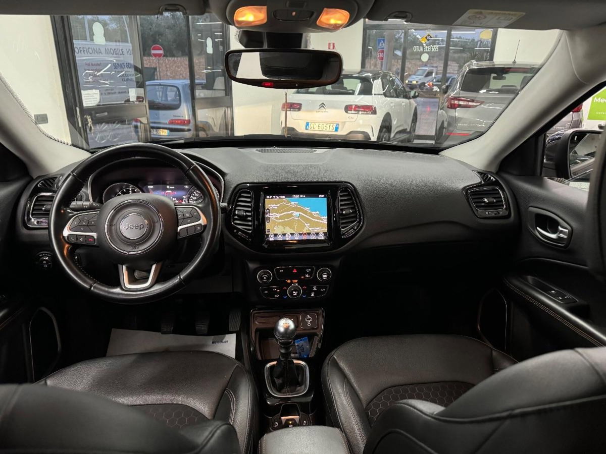Jeep Compass 1.6 Multijet II 2WD Limited (10)