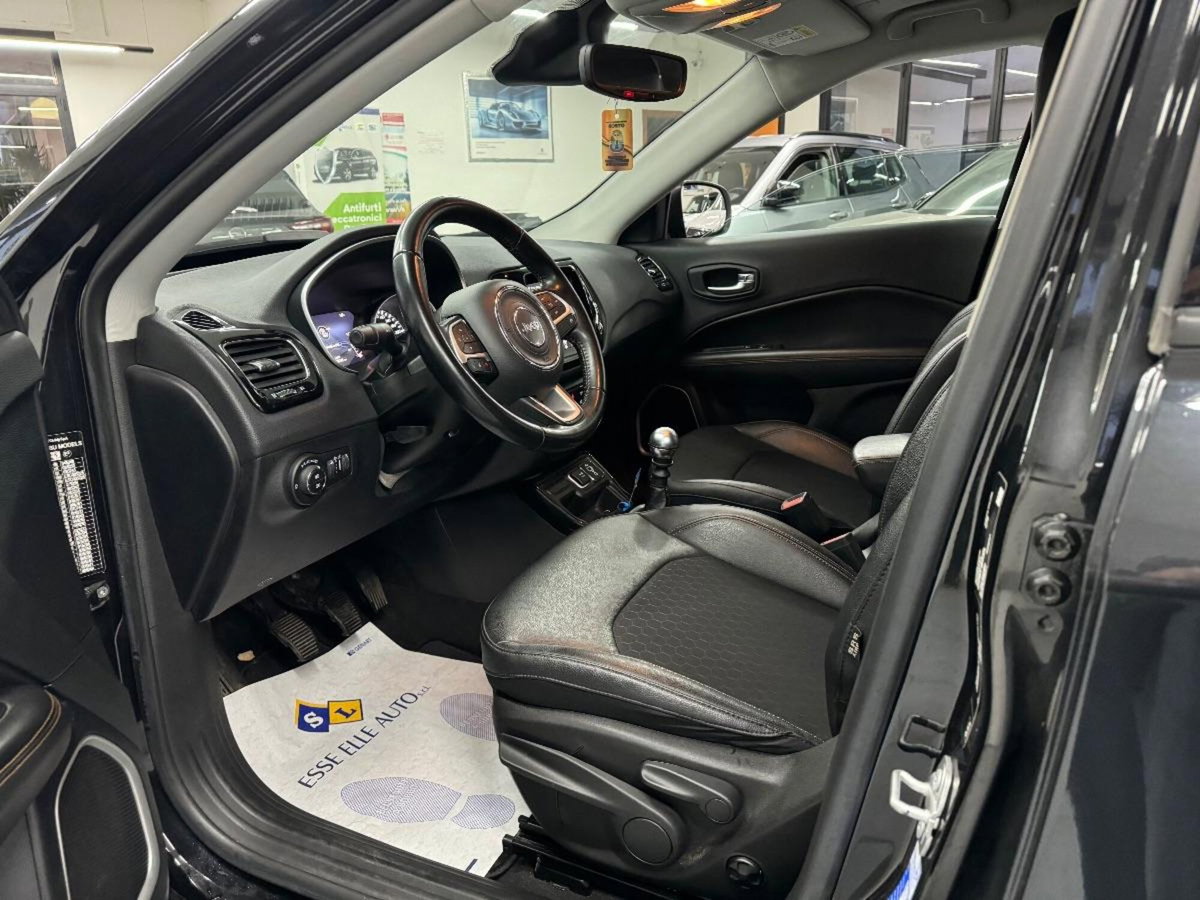 Jeep Compass 1.6 Multijet II 2WD Limited (8)