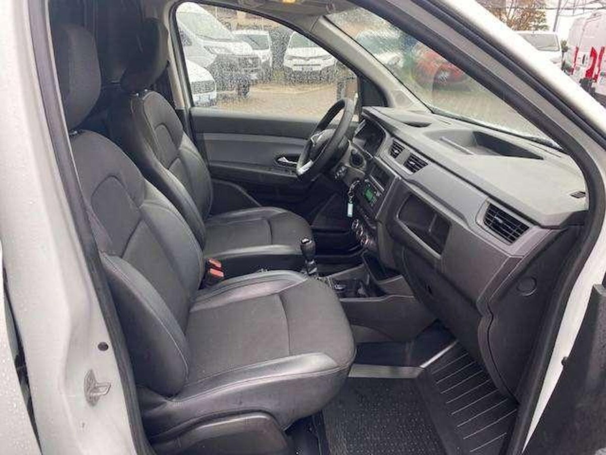 Renault Express van 1.5 Blue dci 95cv (8)