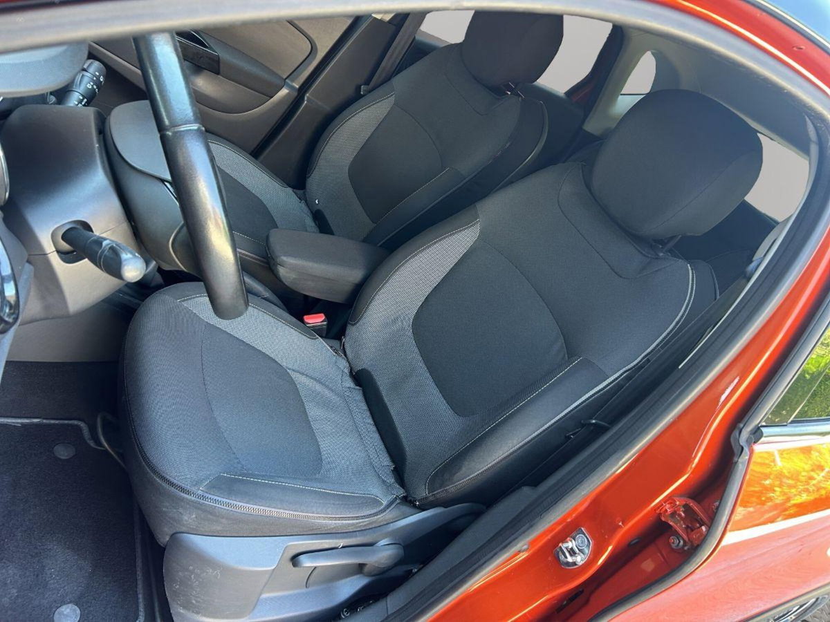 Renault Captur 1.5 dCi 8V 90 CV Start&Stop Energy R-Link (11)