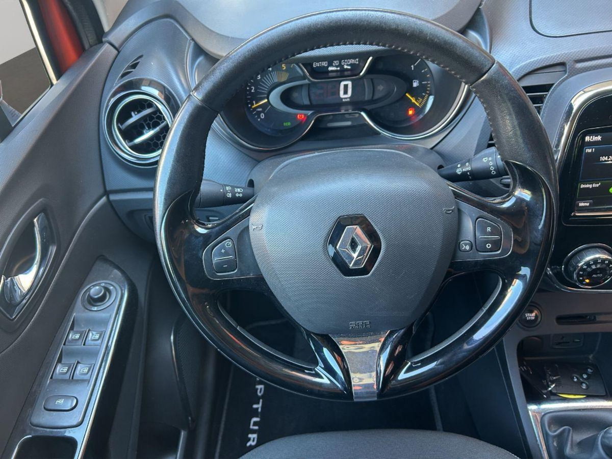 Renault Captur 1.5 dCi 8V 90 CV Start&Stop Energy R-Link (17)