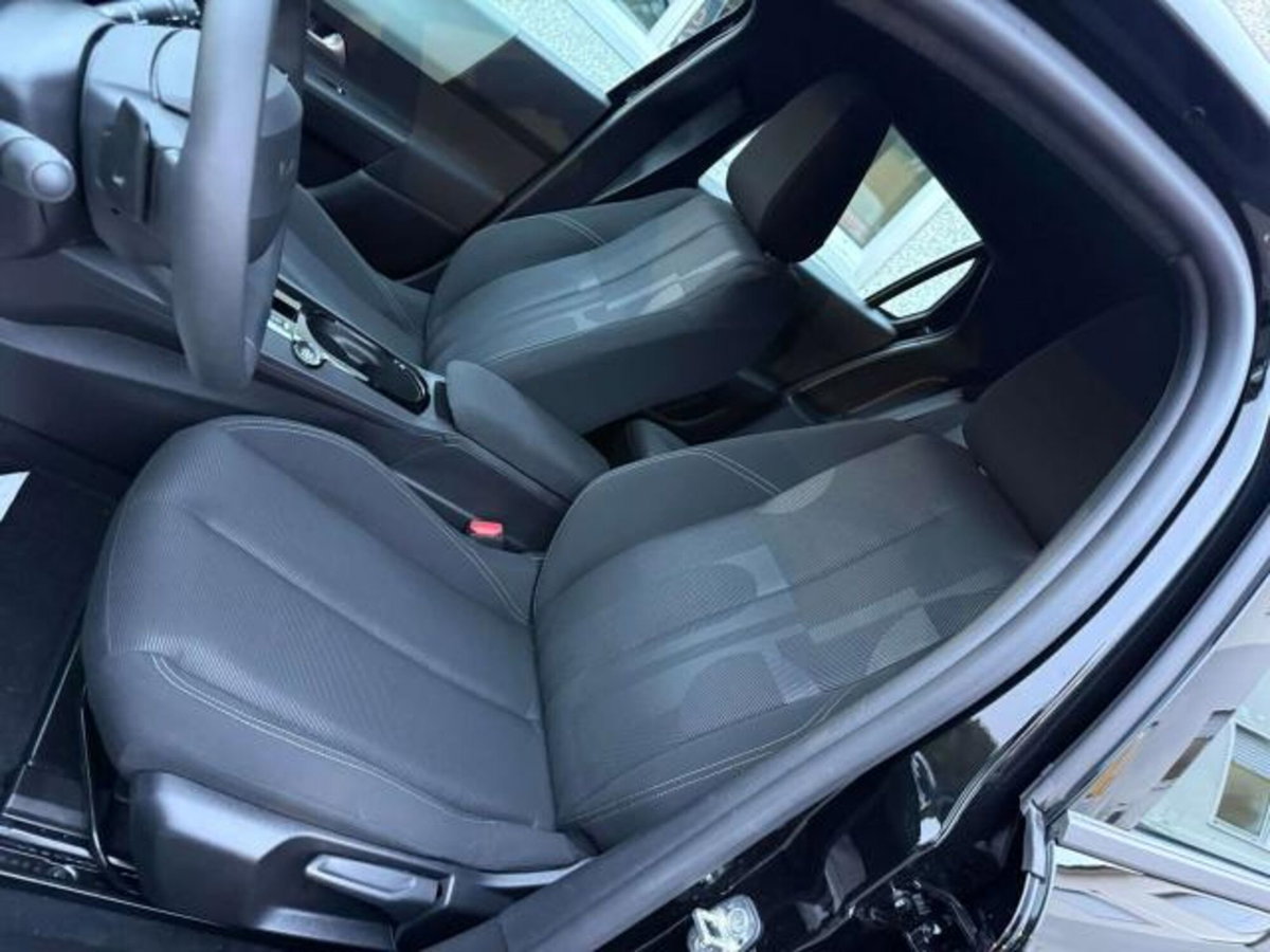 Lancia Ypsilon 1.2 mhev Edizione Limitata Cassina e-dct (7)