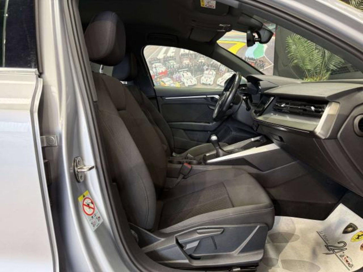 Audi A3 Sportback 30 TDI Admired (10)
