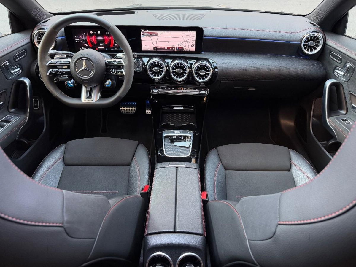 Mercedes-Benz CLA 35 AMG 4Matic (16)