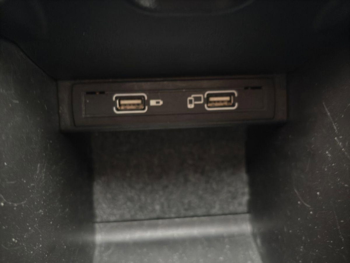 Mercedes-Benz Classe A 180 d Automatic Sport (19)
