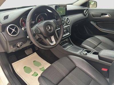 Mercedes-Benz Classe A 180 d Automatic Sport (9)