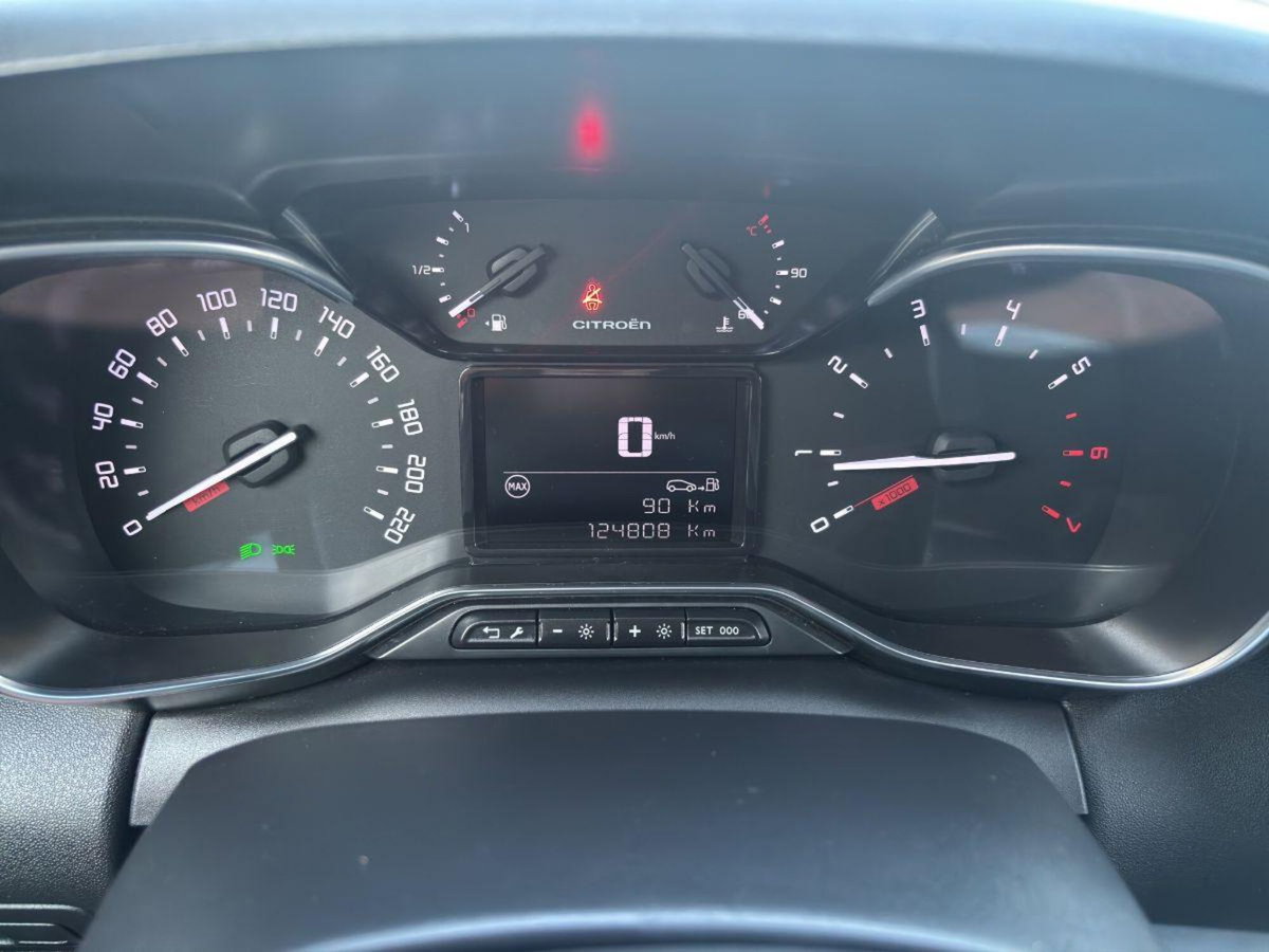 Citroen C3 Aircross BlueHDi 110 S&S Shine Pack (13)