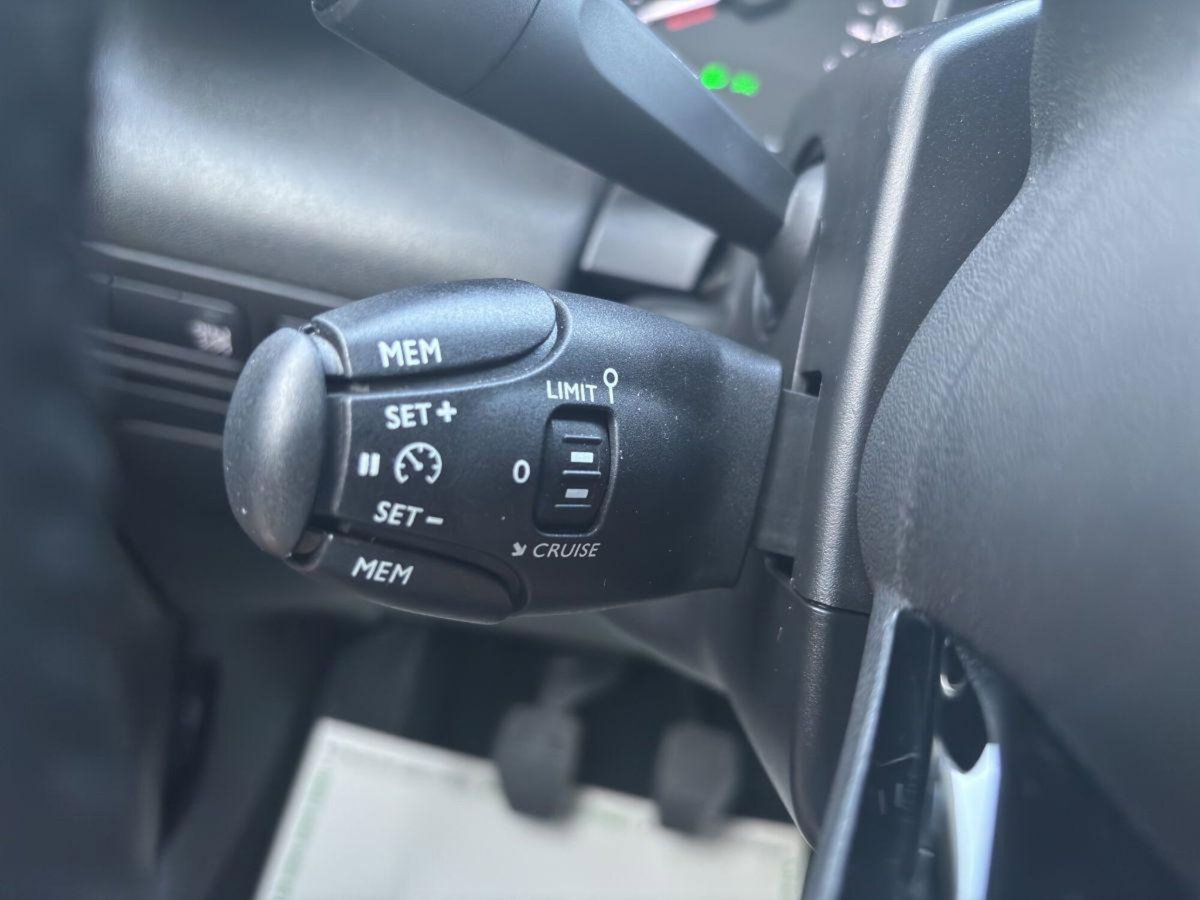 Citroen C3 Aircross BlueHDi 110 S&S Shine Pack (19)