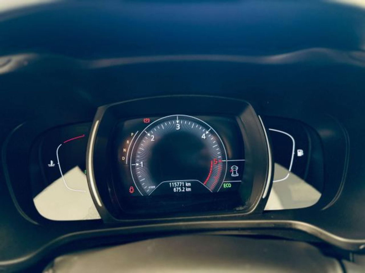 Renault Kadjar dCi 8V 115CV EDC Business (8)