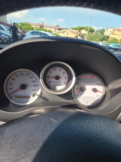 Toyota Rav4 Tdi D-4D cat 5 porte (10)