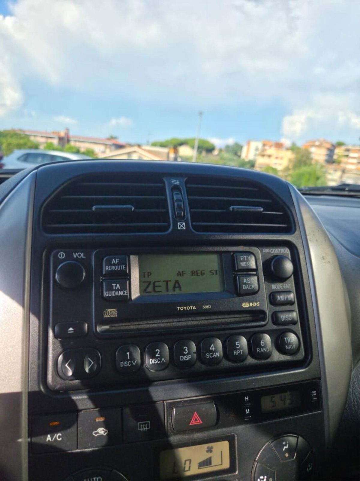 Toyota Rav4 Tdi D-4D cat 5 porte (11)