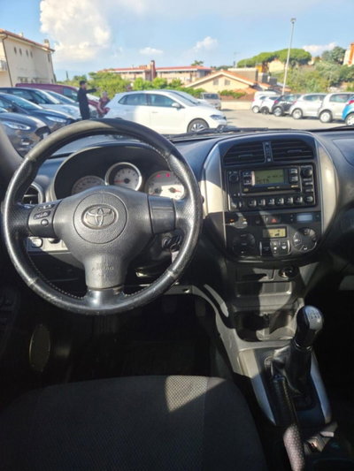 Toyota Rav4 Tdi D-4D cat 5 porte (16)