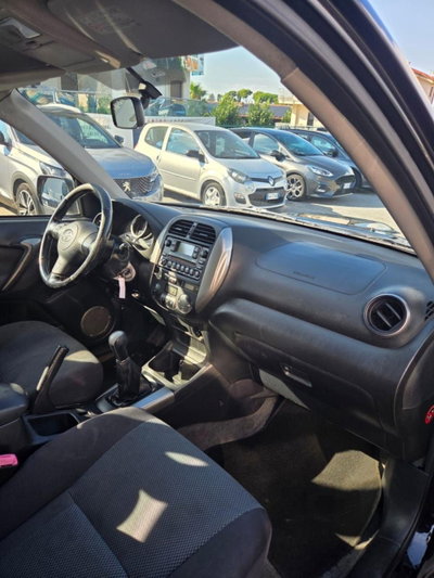 Toyota Rav4 Tdi D-4D cat 5 porte (20)