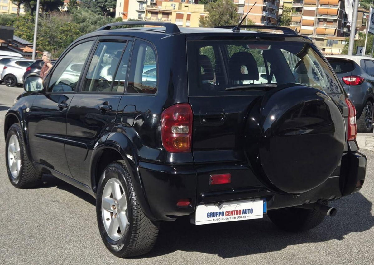 Toyota Rav4 Tdi D-4D cat 5 porte (5)