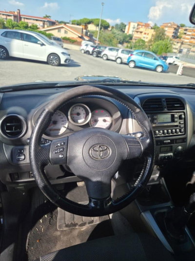 Toyota Rav4 Tdi D-4D cat 5 porte (7)