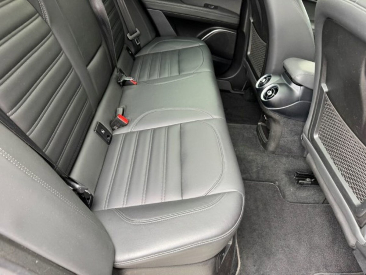 Alfa Romeo Stelvio 2.2 t Veloce Q4 210cv auto (15)