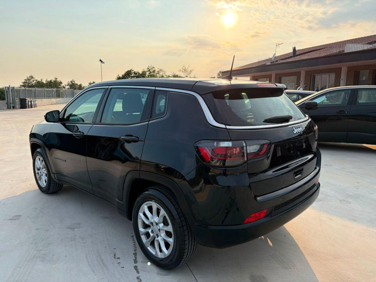 Jeep Compass 1.6 Multijet II 2WD Longitude (4)