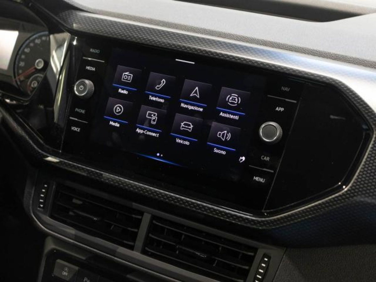 Volkswagen T-Cross 1.0 TSI 110 CV Sport (14)