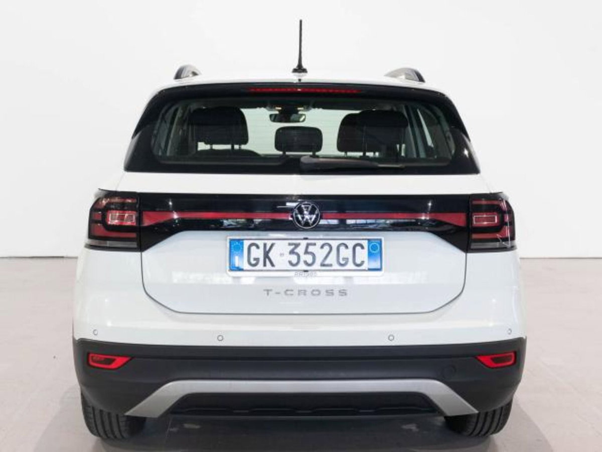 Volkswagen T-Cross 1.0 TSI 110 CV Sport (6)