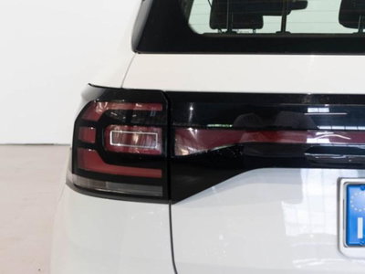 Volkswagen T-Cross 1.0 TSI 110 CV Sport (9)