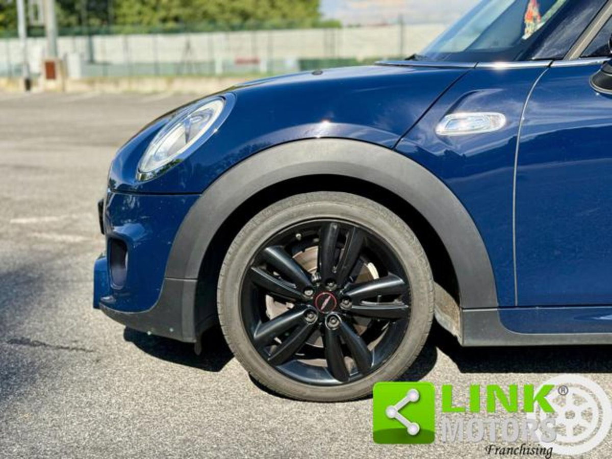 MINI Mini 2.0 Cooper SD aut. 5 porte (20)