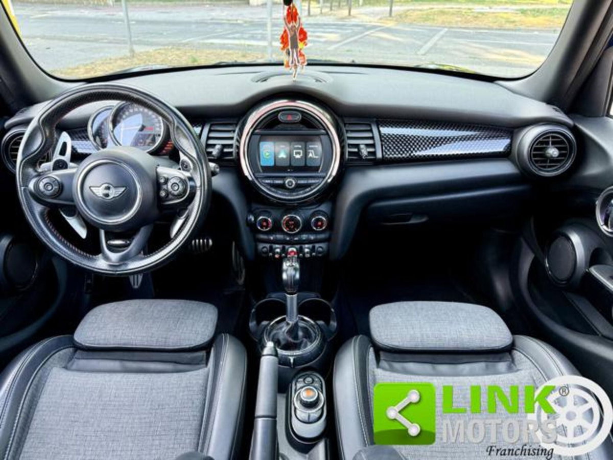 MINI Mini 2.0 Cooper SD aut. 5 porte (4)