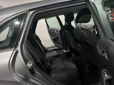 Mercedes-Benz Classe B 180 CDI Executive (10)