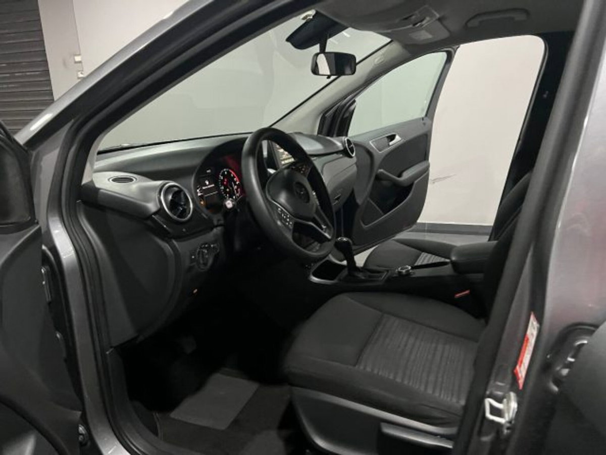 Mercedes-Benz Classe B 180 CDI Executive (6)