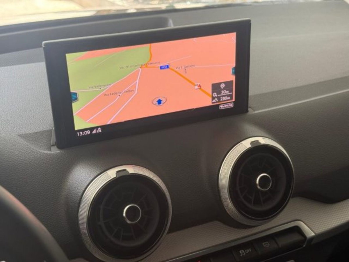 Audi Q2 Q2 35 TDI quattro S tronic Admired Advanced (15)