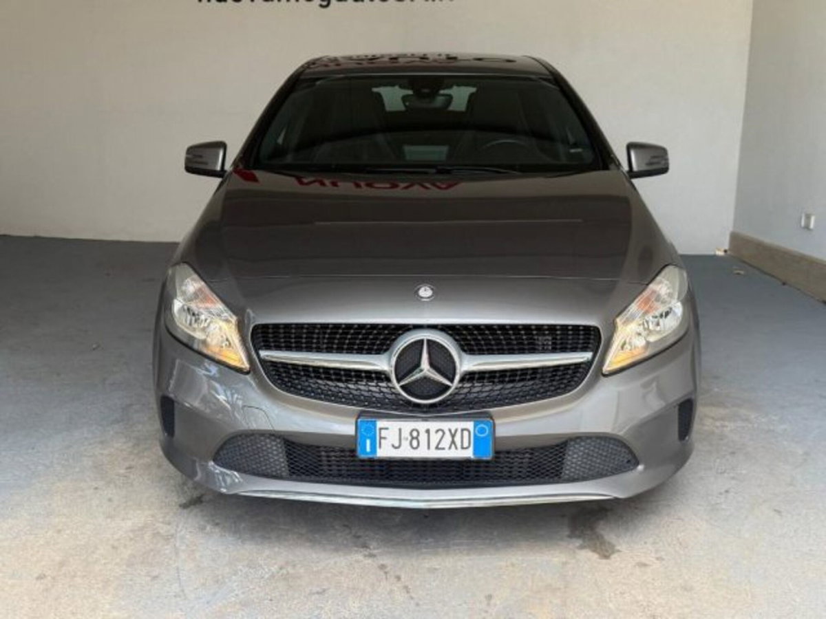 Mercedes-Benz Classe A 200 d Automatic Sport (3)