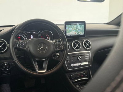 Mercedes-Benz Classe A 200 d Automatic Sport (9)