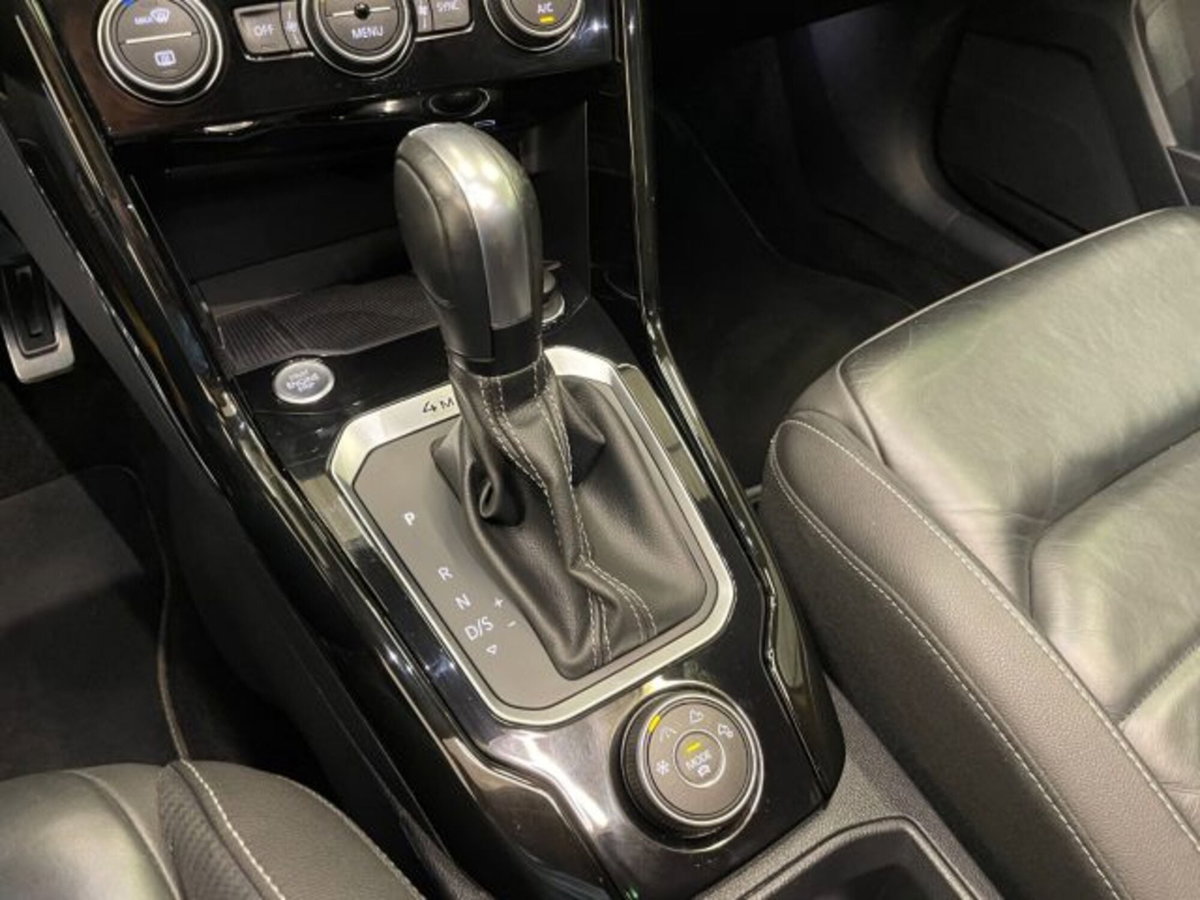 Volkswagen T-Roc 2.0 tsi R 4motion dsg (9)