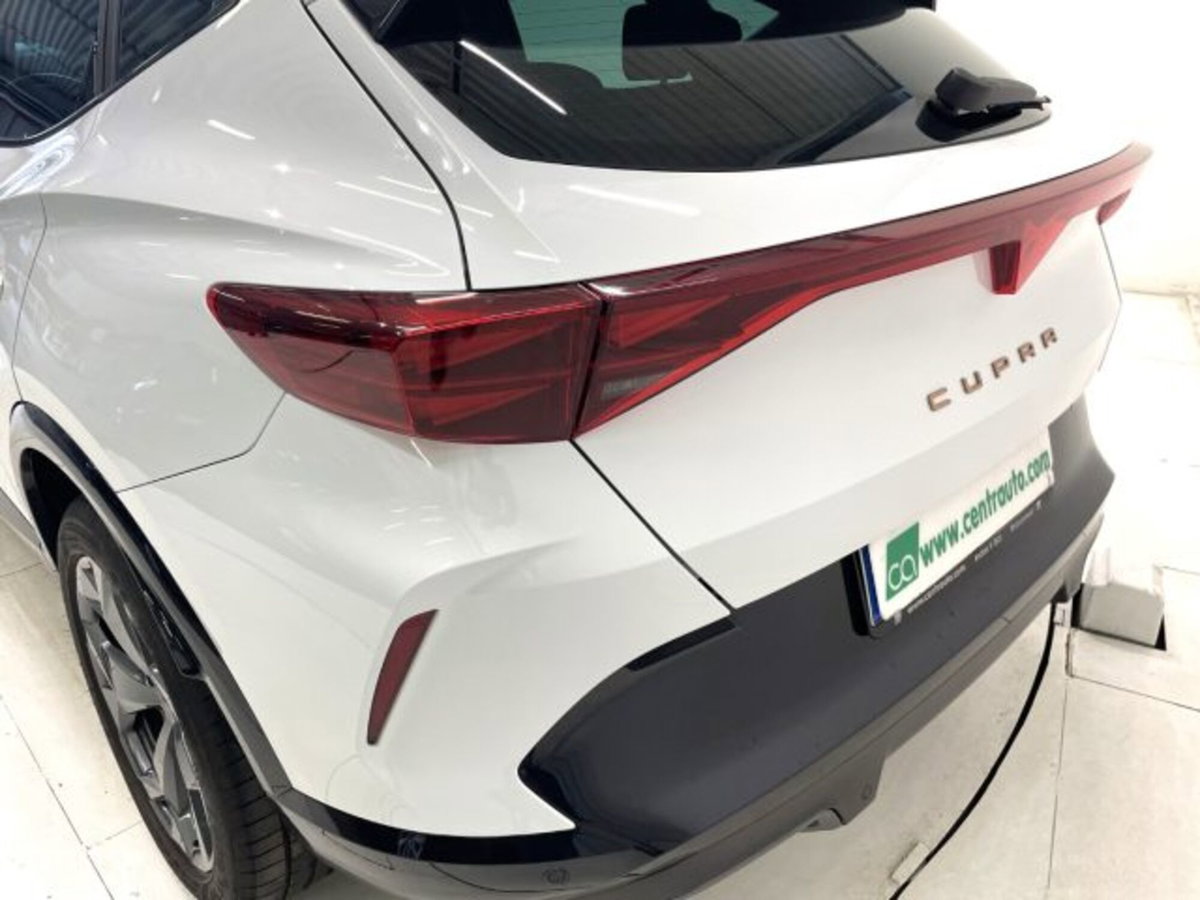 Cupra Formentor 1.5 hybrid 150cv dsg (17)