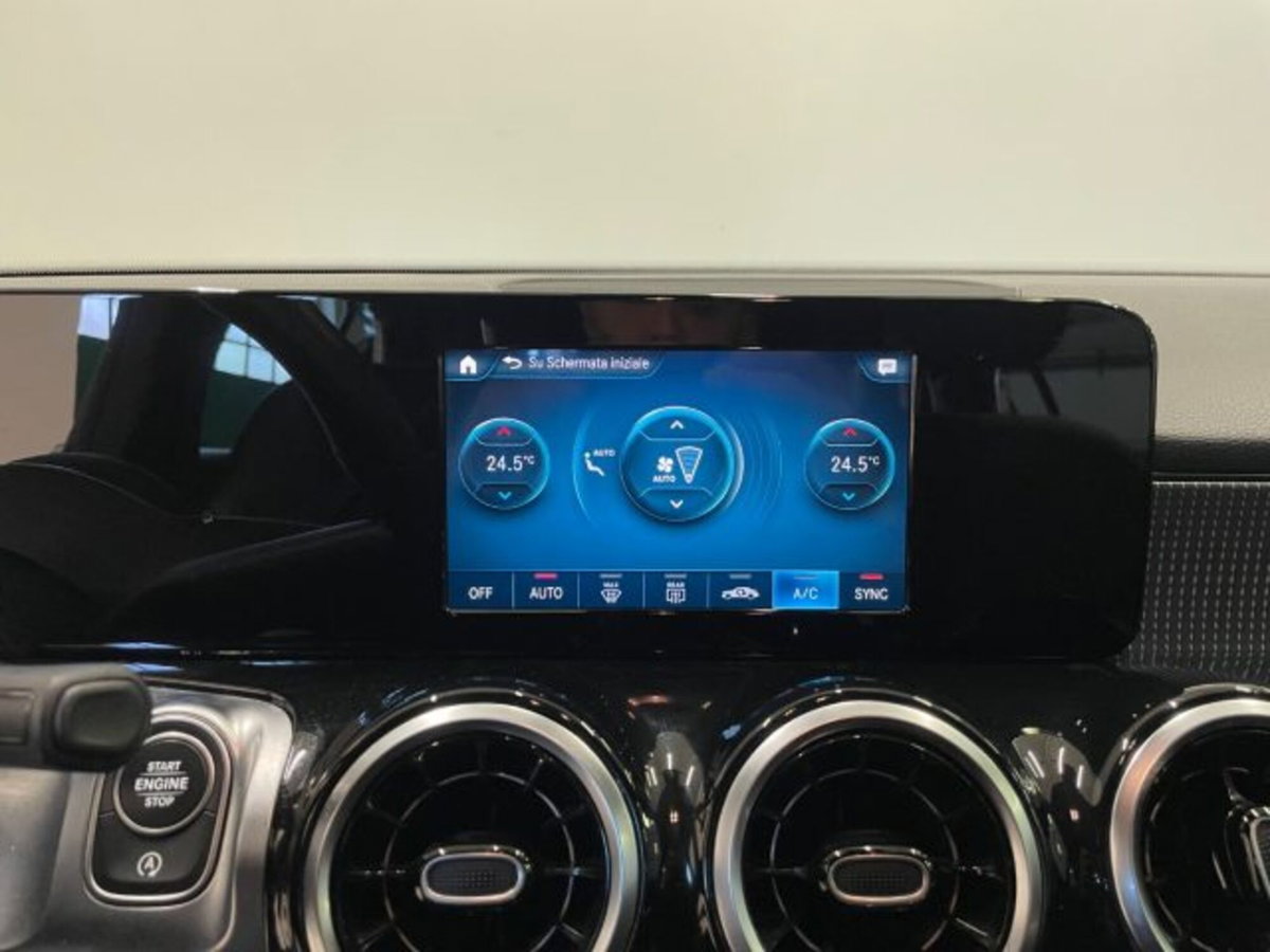 Mercedes-Benz GLB 220 d Automatic 4Matic Sport (13)