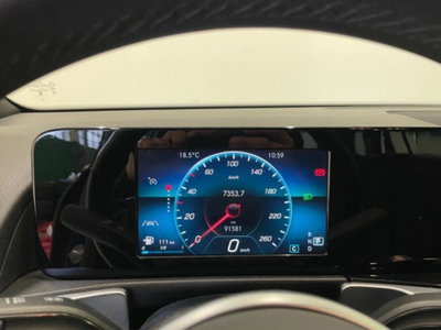 Mercedes-Benz GLB 220 d Automatic 4Matic Sport (5)