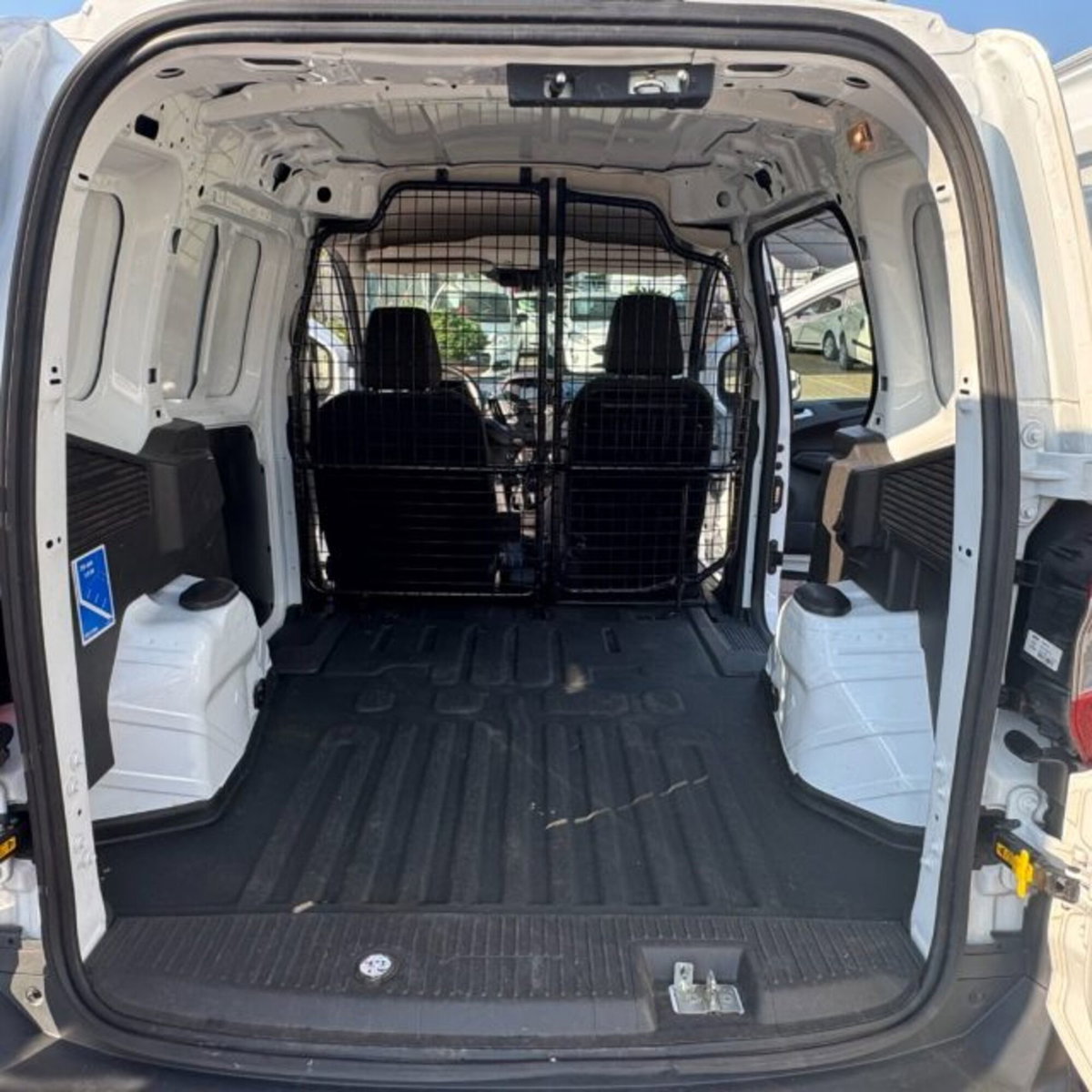 Ford Transit Courier 1.5 TDCi 75CV  Trend (12)