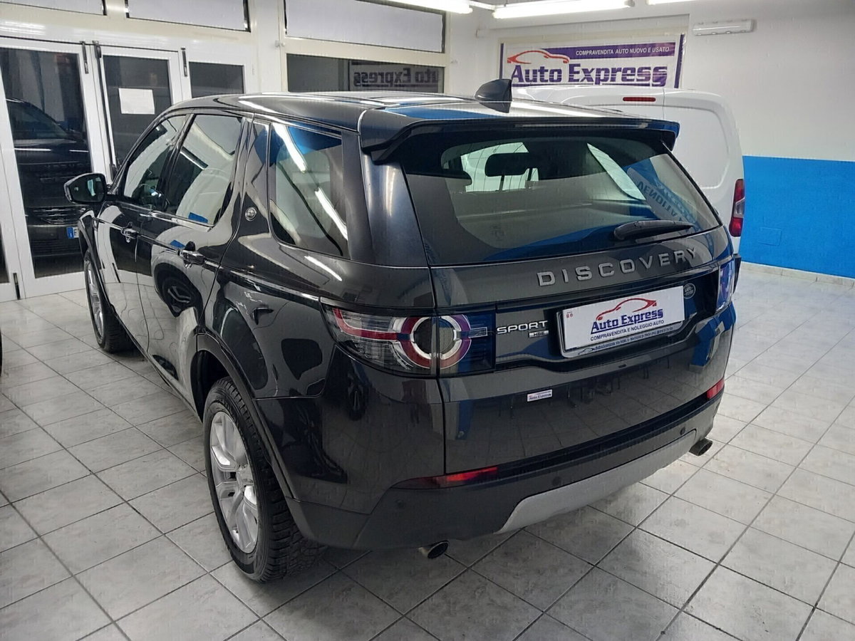 Land Rover Discovery Sport 2.0 TD4 150 CV Pure (8)