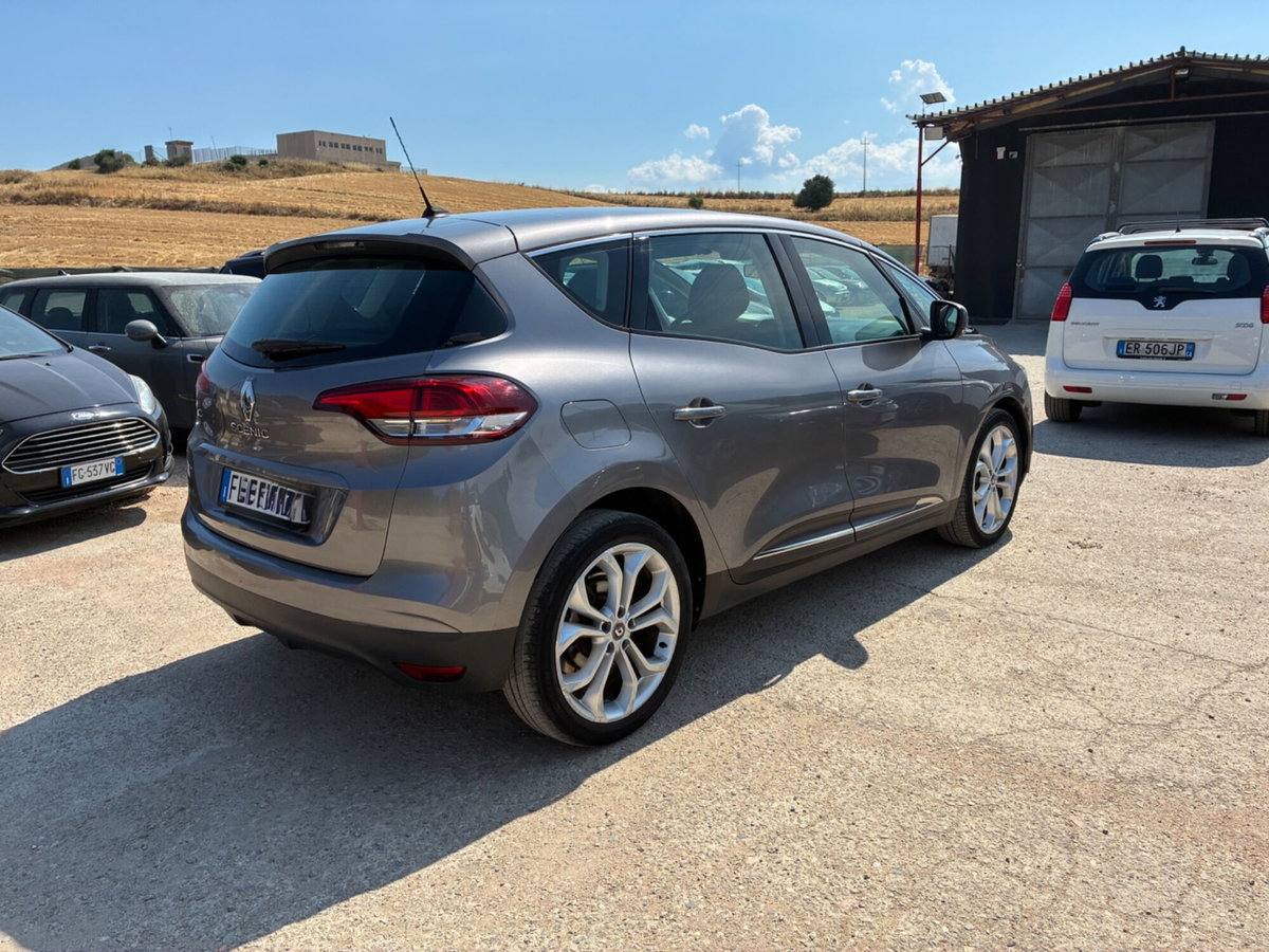 Renault Scenic E-Tech Electric XMod dCi 110 CV Start&Stop Energy Bose (5)