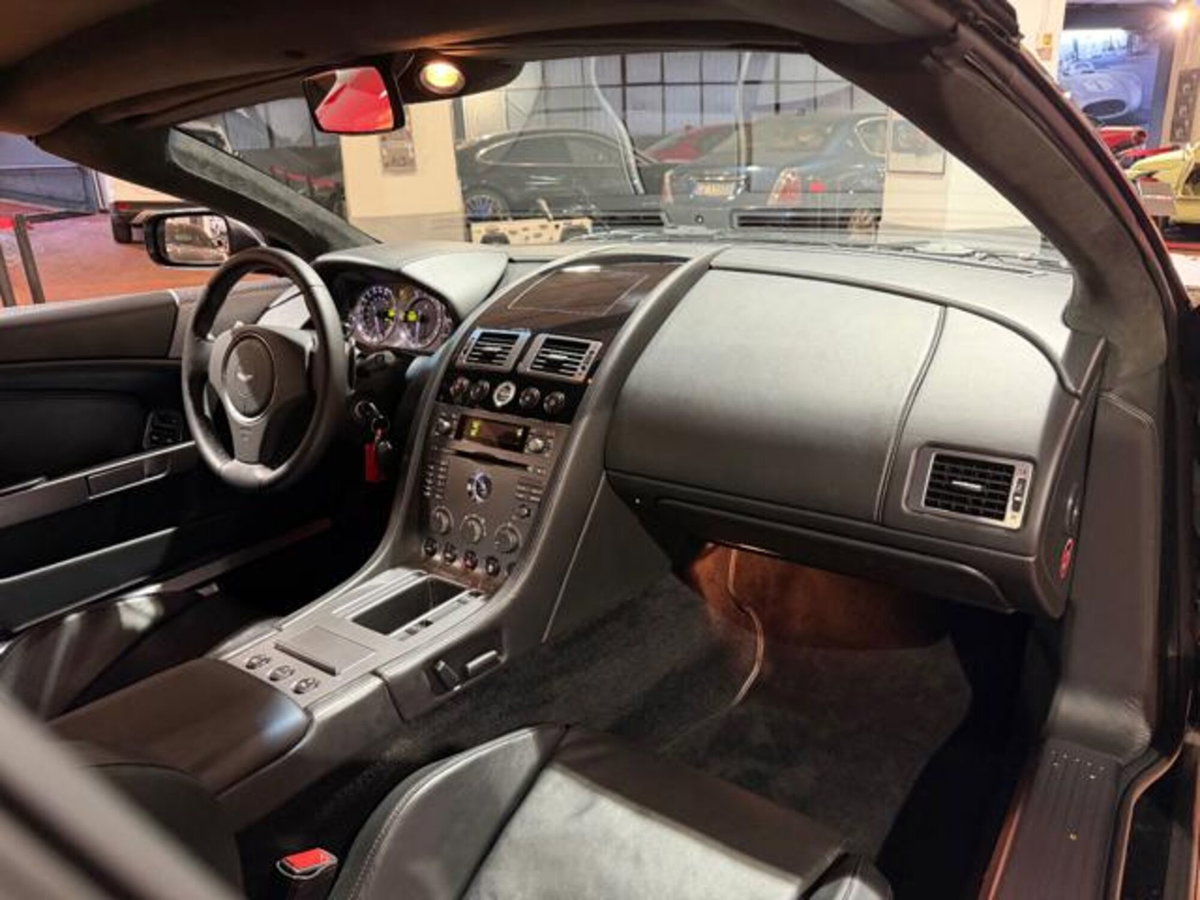 Aston Martin DB9 DB9 Volante Touchtronic (13)