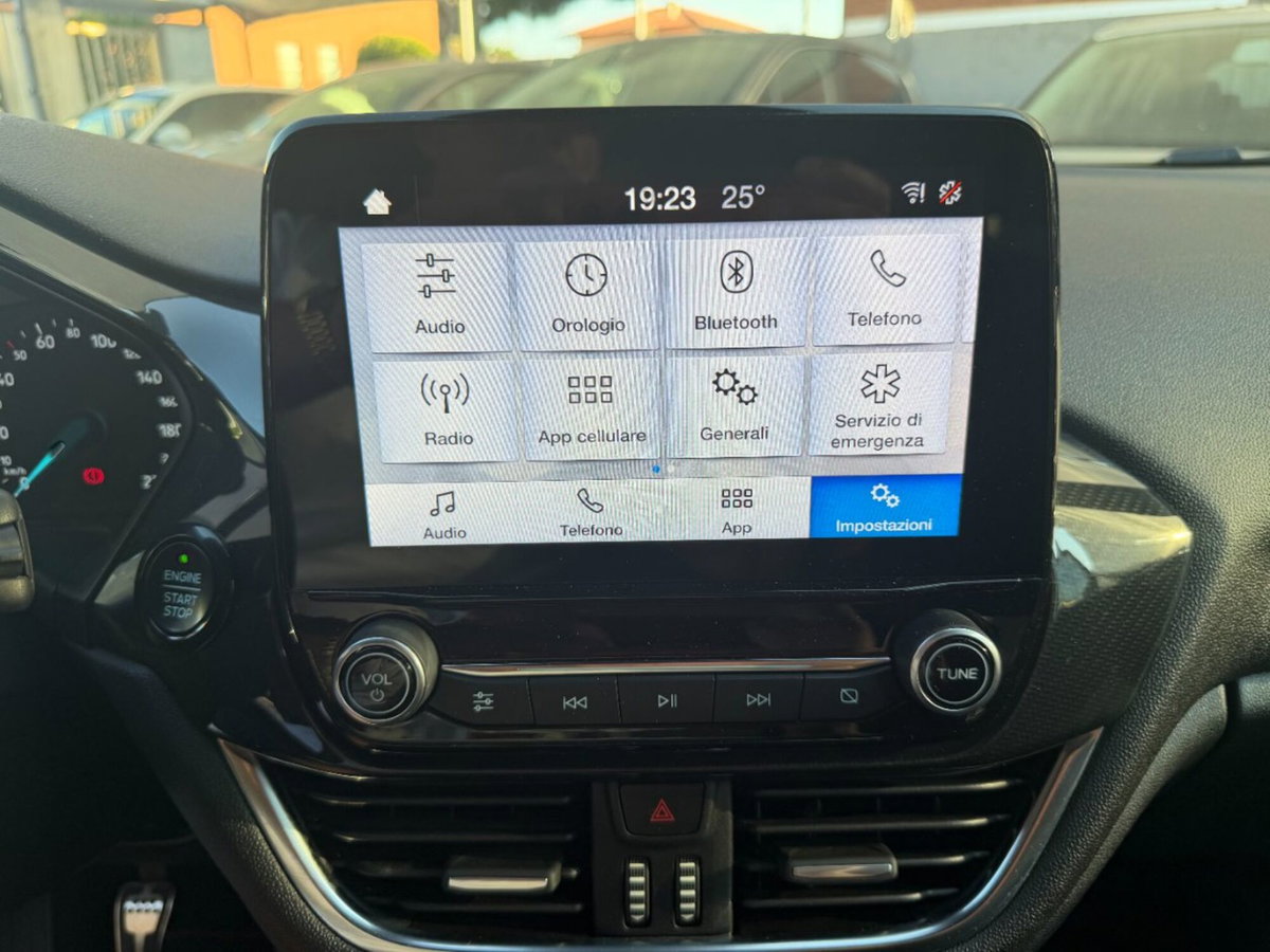 Ford Fiesta 1.0 EcoBoost 100CV 5 porte ST-Line (15)