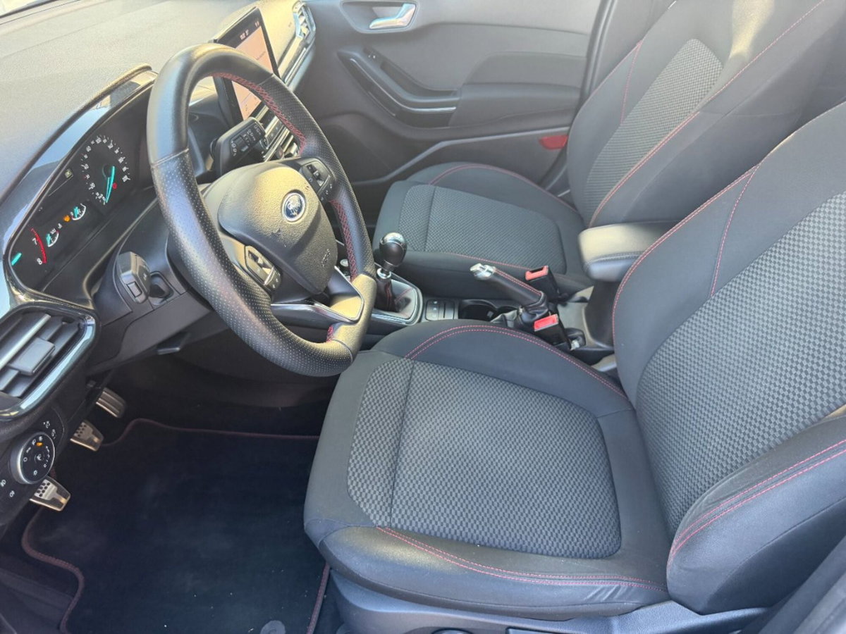 Ford Fiesta 1.0 EcoBoost 100CV 5 porte ST-Line (5)