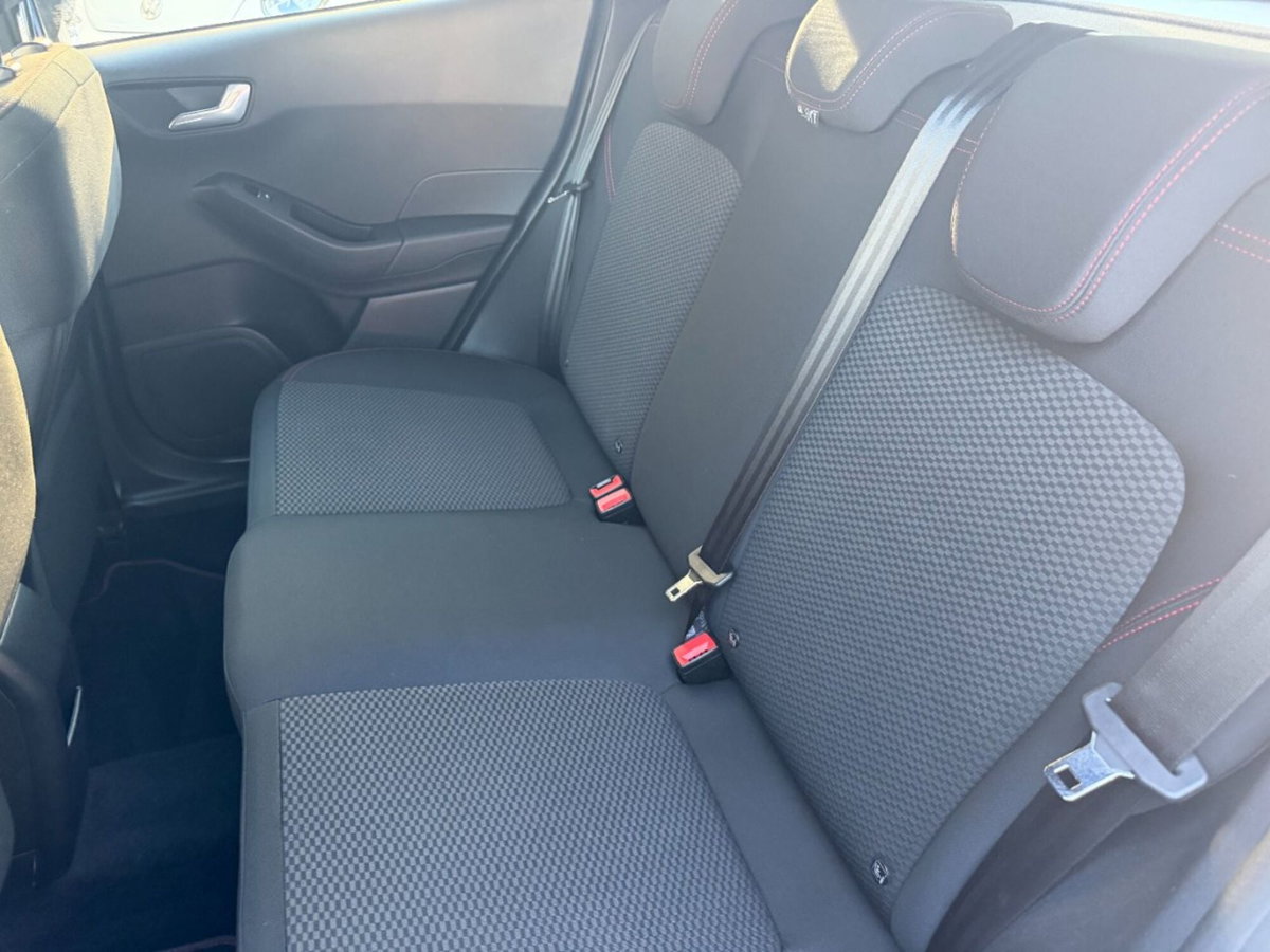 Ford Fiesta 1.0 EcoBoost 100CV 5 porte ST-Line (8)