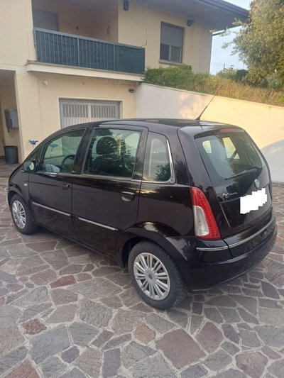 Lancia Musa 1.4 16V Oro (4)