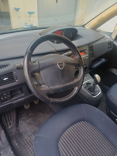 Lancia Musa 1.4 16V Oro (7)
