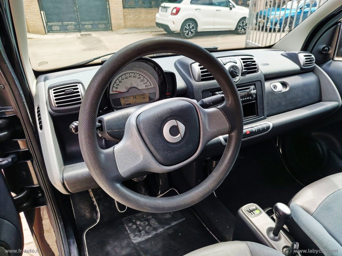smart Fortwo 1000 52 kW MHD coupé passion (3)