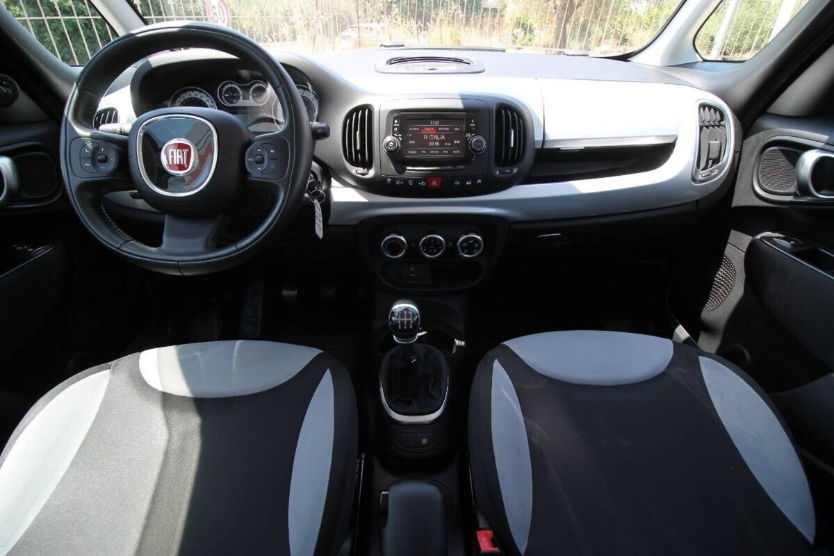 Fiat 500L Living 1.6 Multijet 120 CV Pop Star (8)