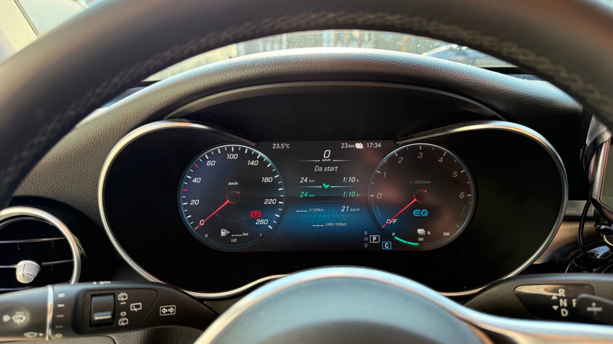Mercedes-Benz GLC SUV 300 de 4Matic Plug-in hybrid Premium Plus (9)