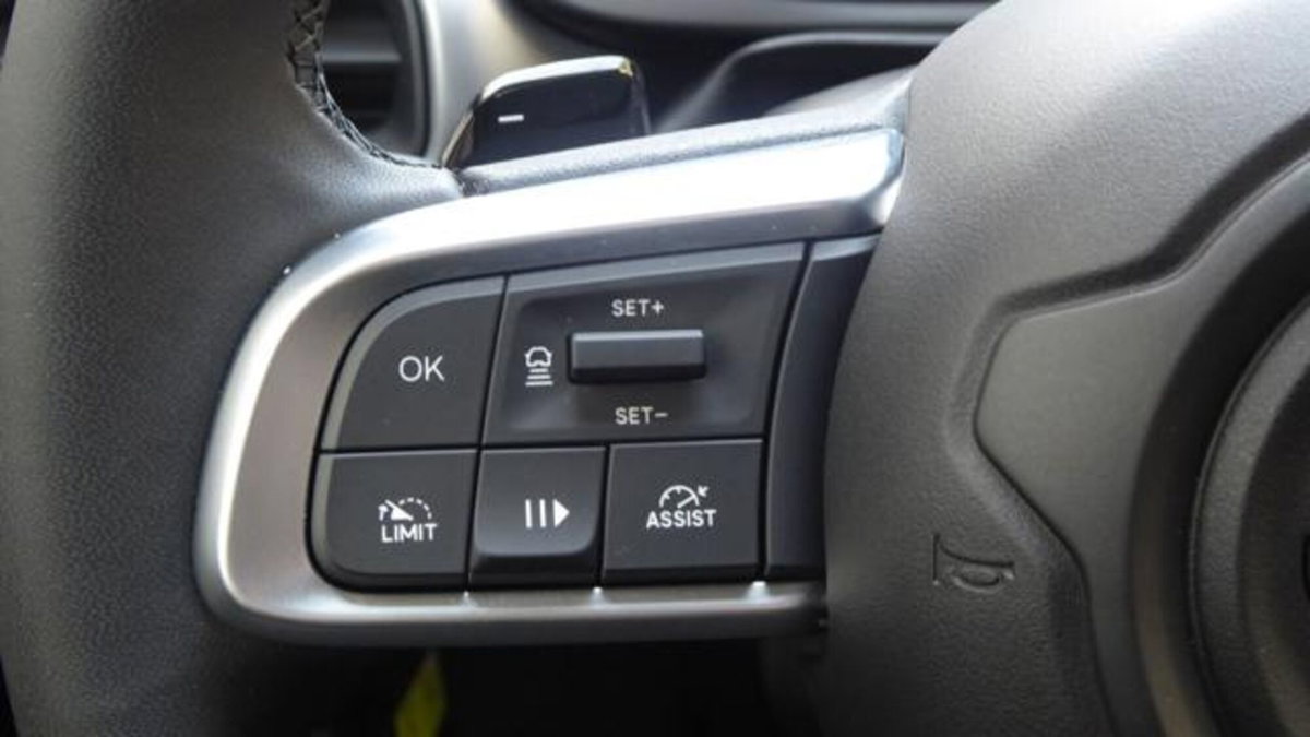 Jeep Avenger 1.2 turbo Summit fwd 100cv (16)